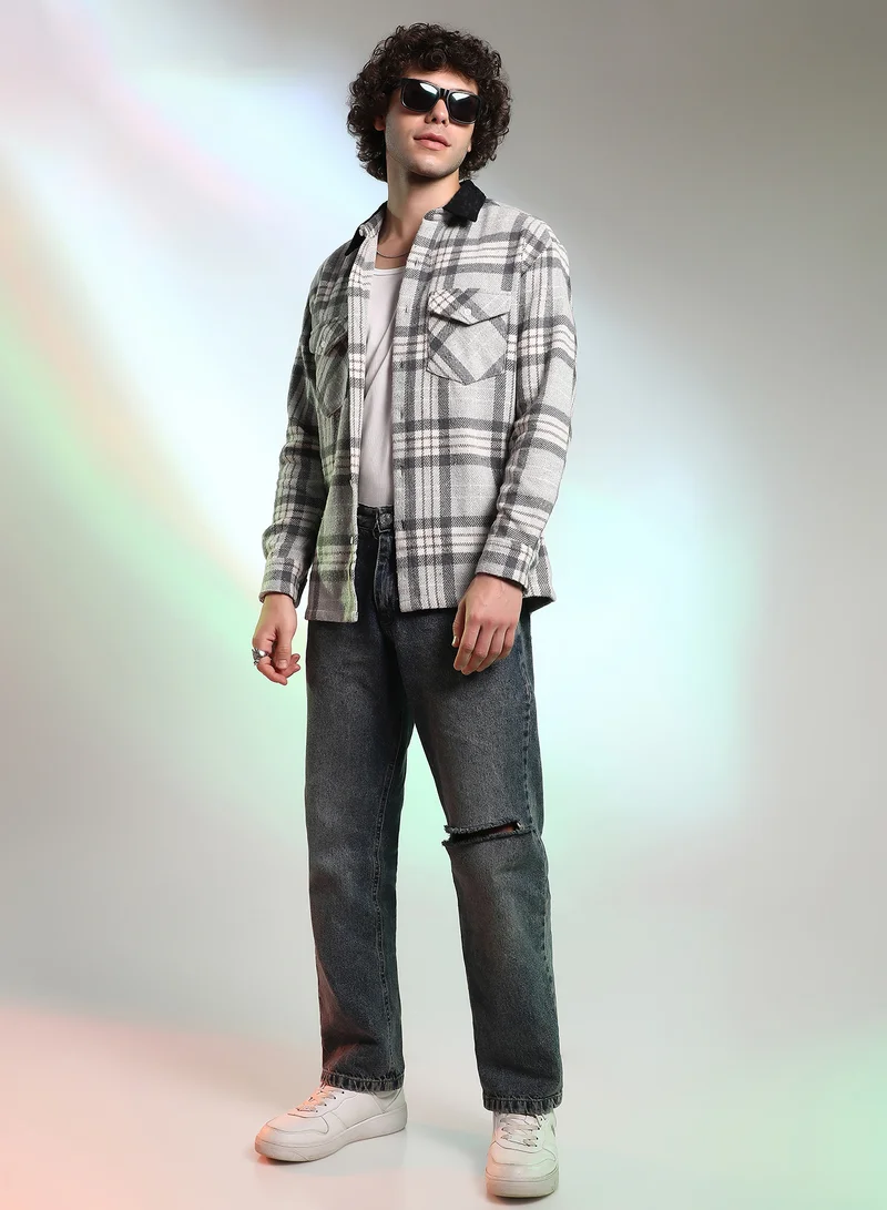 Campus Sutra Campus Sutra Men's Cloud Grey Plaid Utility Oversized Shirt For Casual Wear | Spread Collar | Long Cuffed Sleeves | Button Closure | Oversized Shirt Crafted With Comfort Fit For Everyday Wear