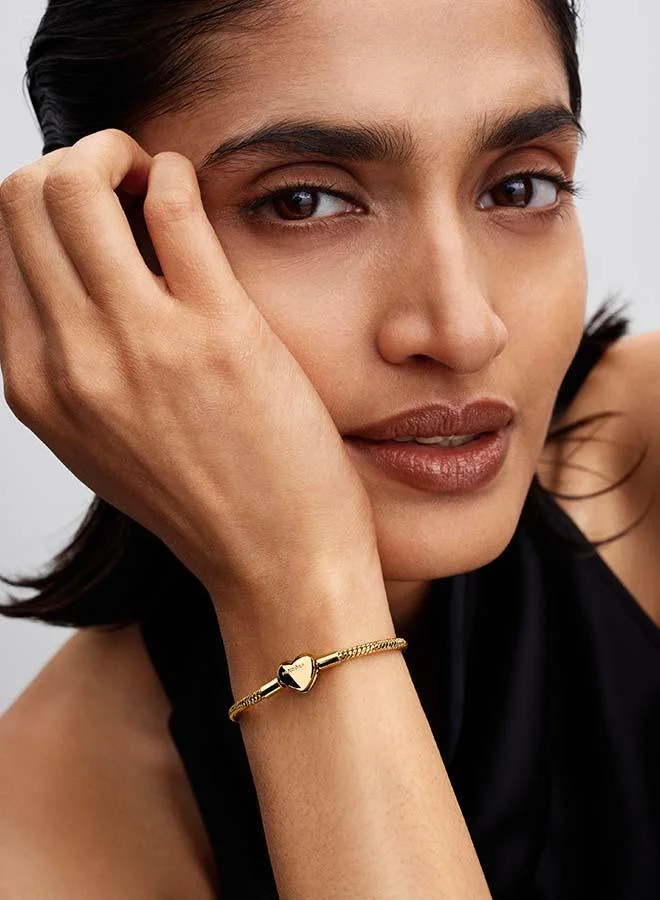 باندورا سوار سلسلة ثعبان ملتوي مطلي بالذهب عيار  قيراط بمشبك قلب قابل للنقش