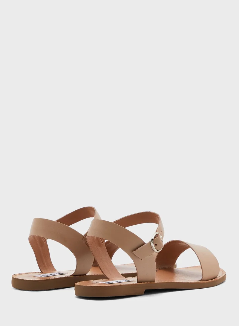 STEVE MADDEN Donddi Flat Sandal