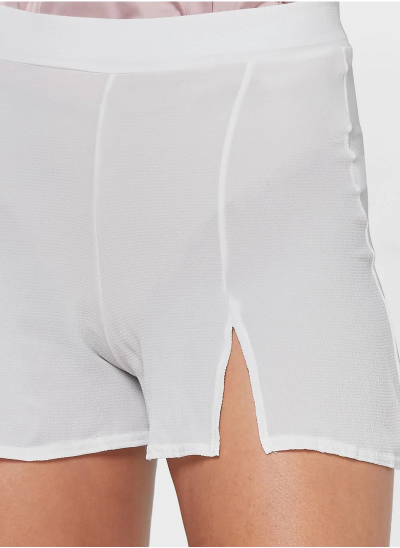 I SAW IT FIRST White Split Front Shorts