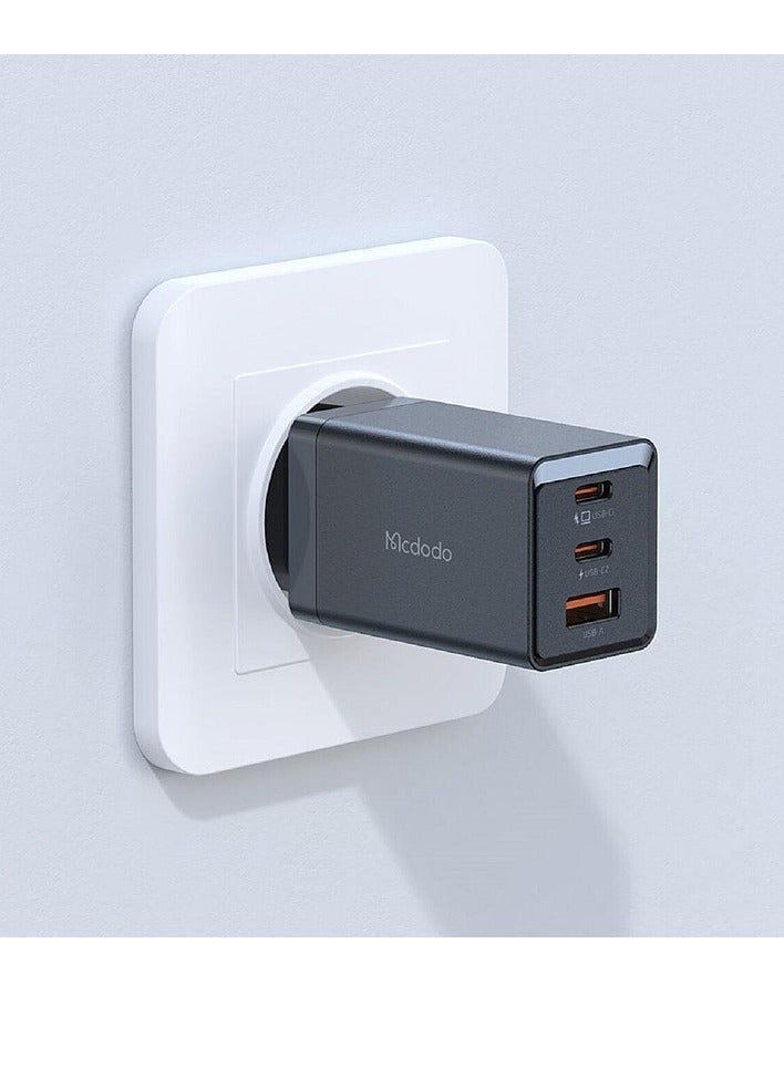Mcdodo CH-1543 GaN5 Mini Fast Charger Pro Set 67W with PD Lighting Type C to Type C 2m Cable - Image 3
