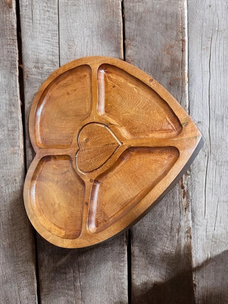 WEDONE Wood Heart Shape Platter Wooden Serving Tray | Appetizer Plate | Snacks Serving Platter for Home Kitchen and Cafe Restaurant Natural Brown