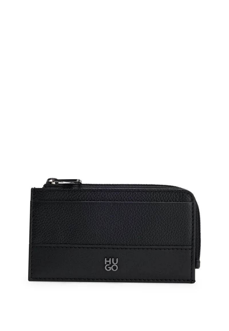 هوجو حافظة بطاقات جلدية بشعار مكدس