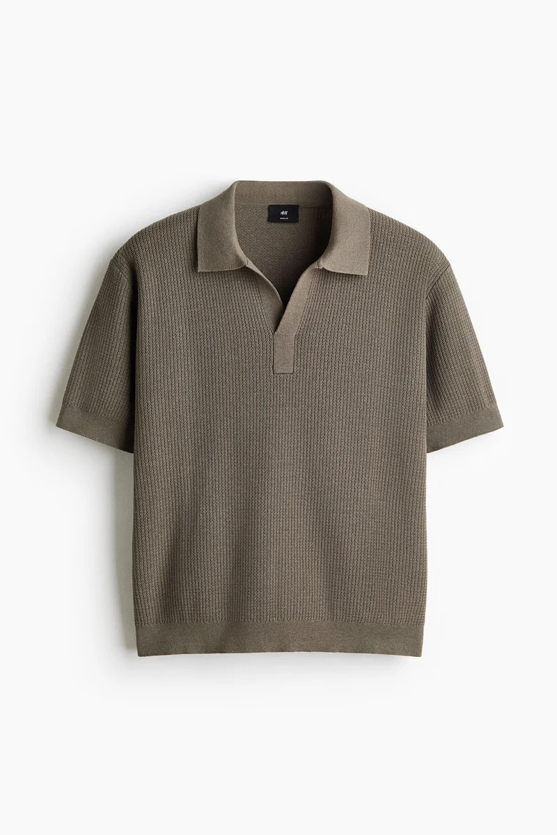 اتش اند ام تي-شيرت بولو محبوك بقصّة عادية