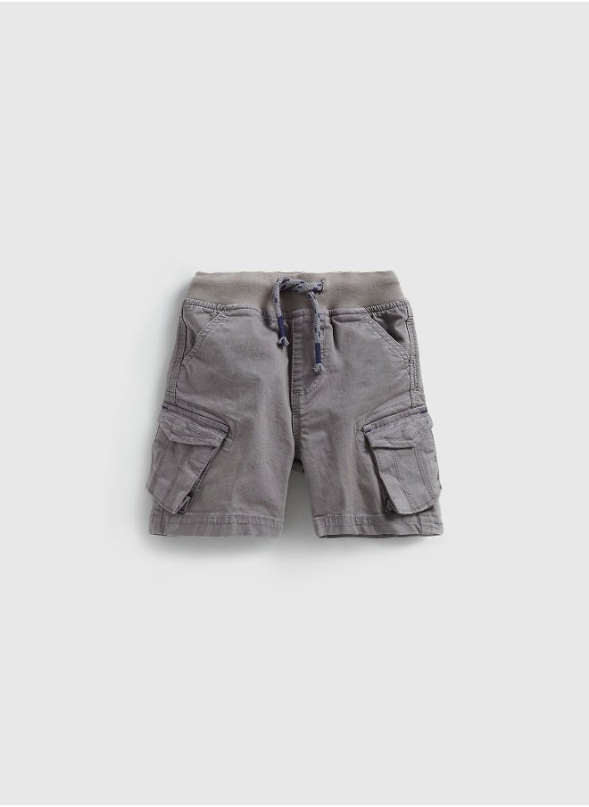 Grey Cargo Shorts - pzsku/ZF52082C4097CF09503F2Z/45/_/1719814501/6289f54d-0f02-4df0-bad2-f451388ebd16