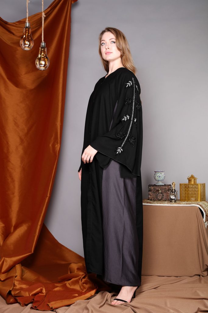Moistreet Embroidered Flared Sleeve Abaya - Image 1