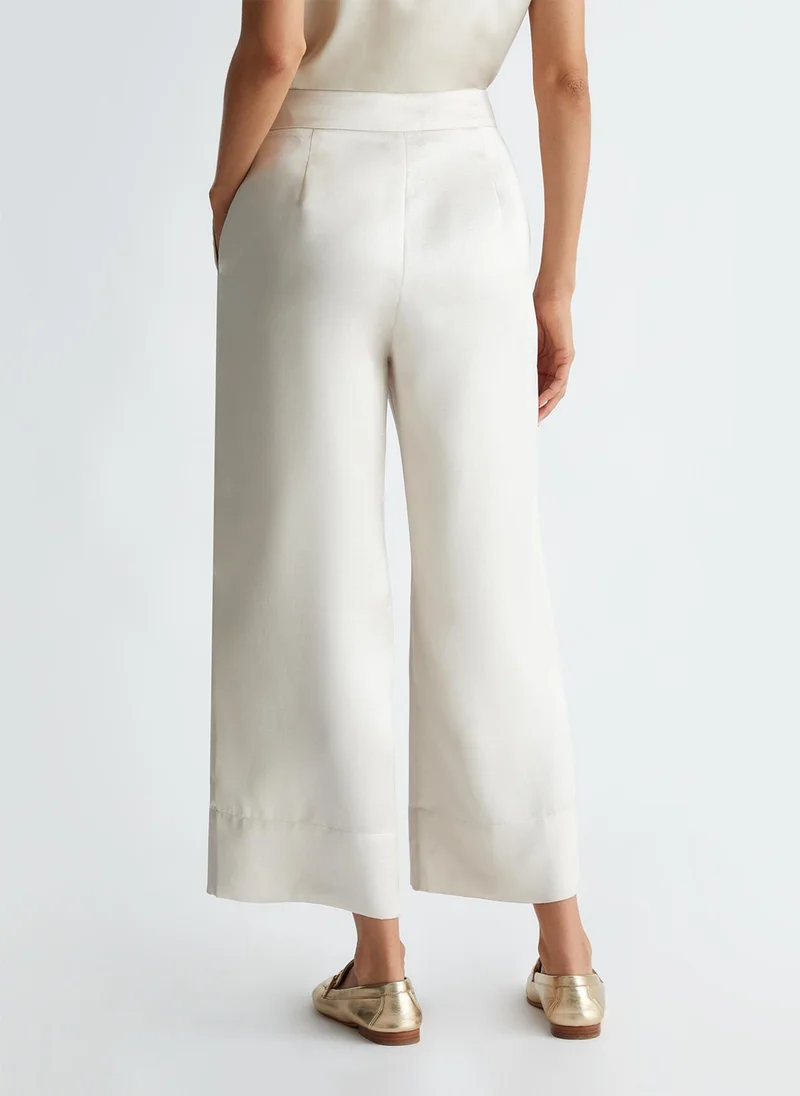 ليو جو بنطلون ساتان قصير