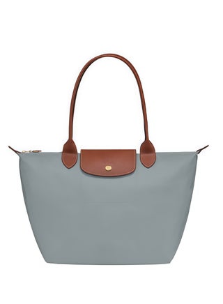 رمادي متوسط