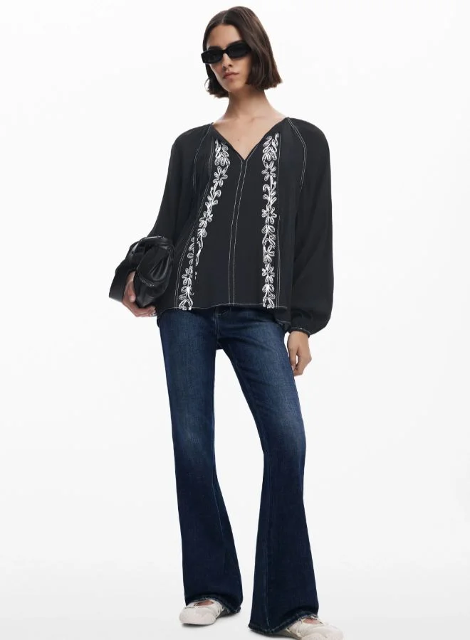 ديسيجوال بلوزة مع تطريز متباين