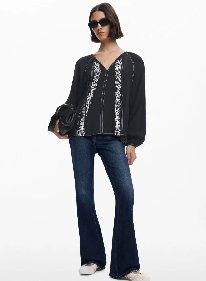 ديسيجوال بلوزة مع تطريز متباين