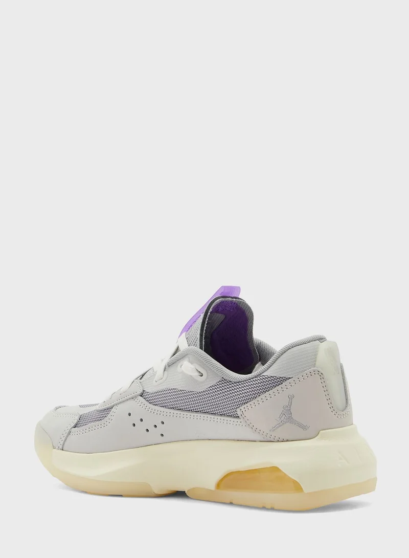 Jordan Wmns Jordan Air 200E