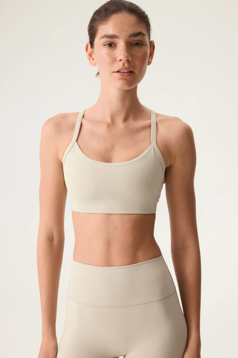 H&M Medium Support Sports bra in SoftMove™