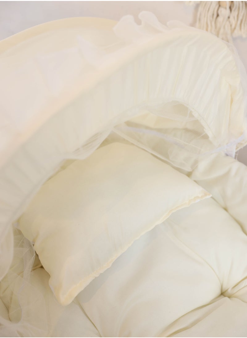 FUN MOMENT - Baby cradle Moses basket for babies with mosquito net with white holder with wheels - Image 1