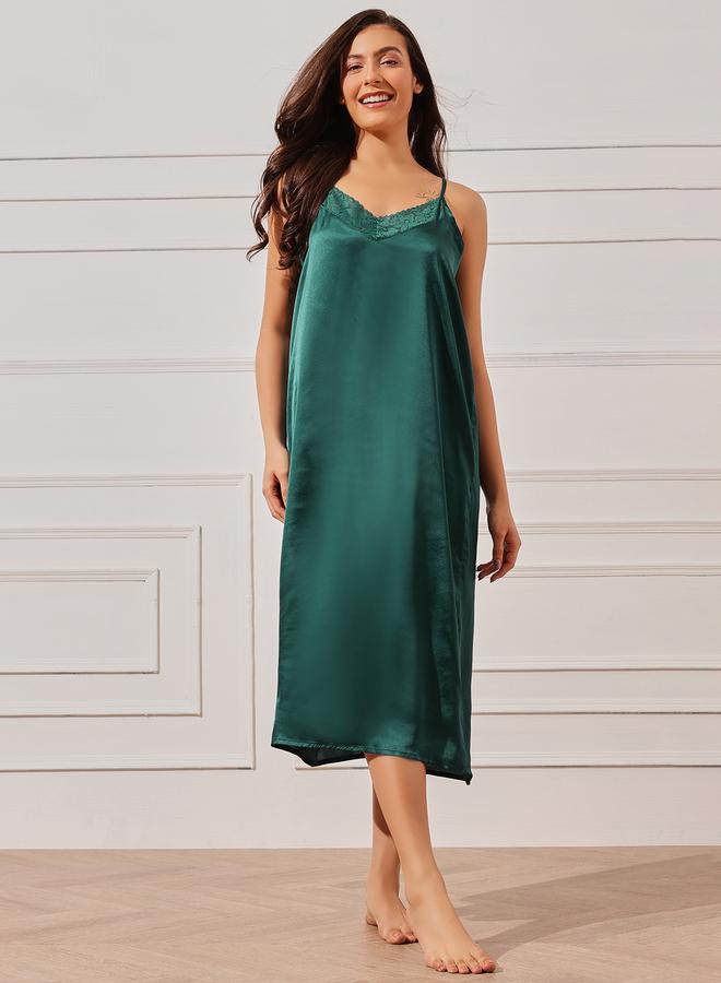 كلوفيا طقم روب أزهار وقميص نوم ساتان سادة قطعتين - Image 3