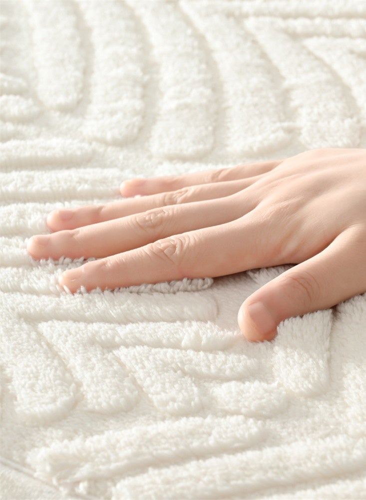 Kutis سجاد حمام غير قابل للانزلاق من كوتيس، مجموعة من قطعتين، سجاد حمام سريع الجفاف، سجاد عالي الامتصاص لحوض الاستحمام، المرحاض وأرضيات الحمام، بوليستر أبيض 80x50 سم و 50x40 سم - Image 2