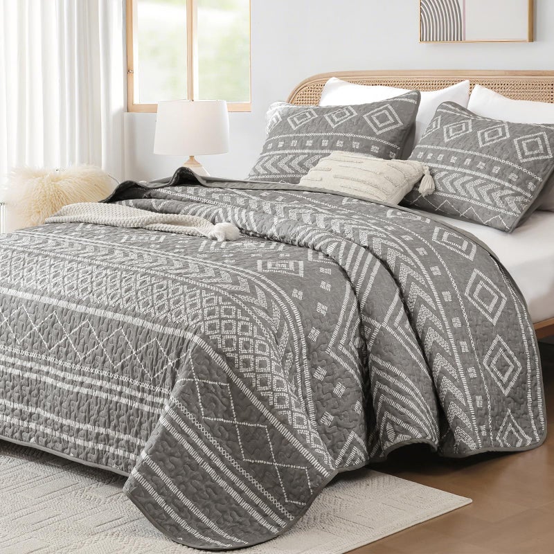 Yiran Queen Size Quilt Grey, Boho Summer Stripe Bedspreads Bedding Set, Aztec Bohemian Farmhouse Lightweight Coverlet Set with 2 Shams for Bed 96x90 Inch - Image 1