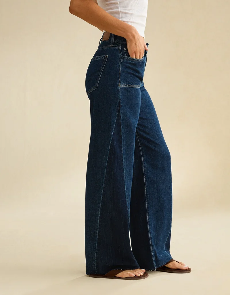 American Eagle AE Super High-Waisted Baggy Wide-Leg Jean