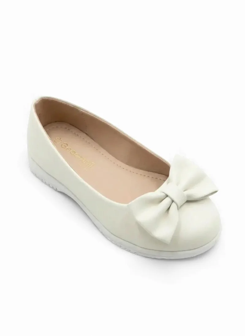 Geoomnii Junior Girls’ Closed Flat Shoes – Comfortable, Lightweight & Everyday Wear