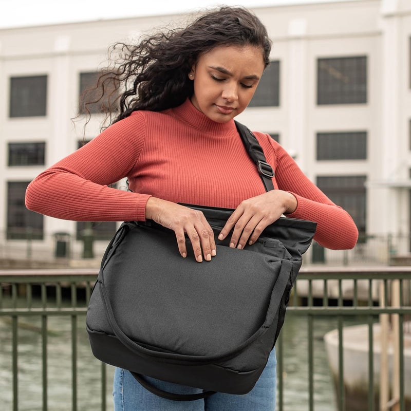 Peak Design Everyday Tote 15L v2 - Black - Image 3