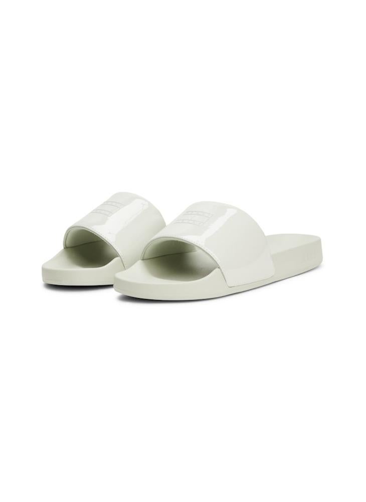 TOMMY JEANS Flag Pool Patent Slide - Image 4