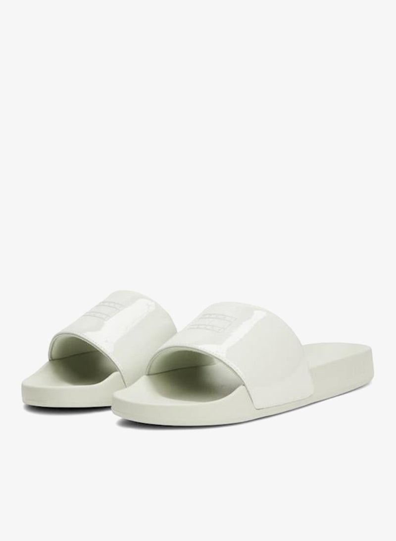TOMMY JEANS Flag Pool Patent Slide - Image 4