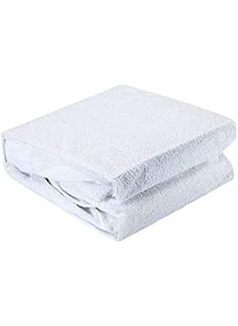 Shielded mattress with insulating material Protective against liquid and dust Color White Width 120 Length 195 tested at maximum temperature
