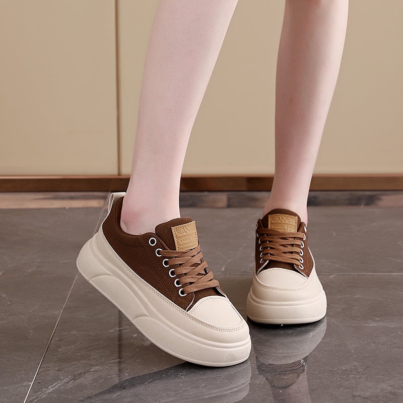 Women's Leopard Print Low Top Sneakers - Image 2