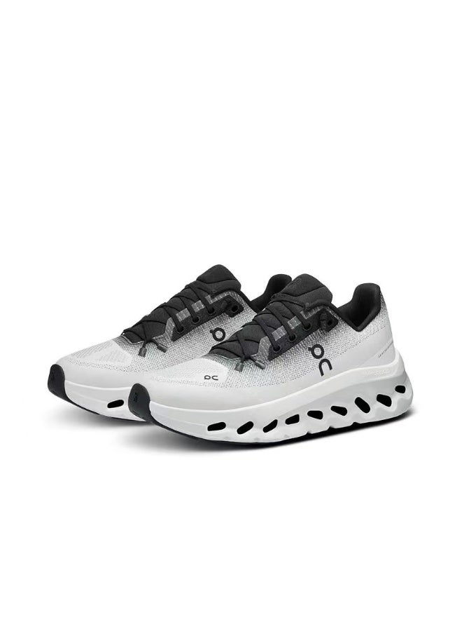 أون حذاء كاجوال  Cloudtilt رمادي/أبيض - Image 2