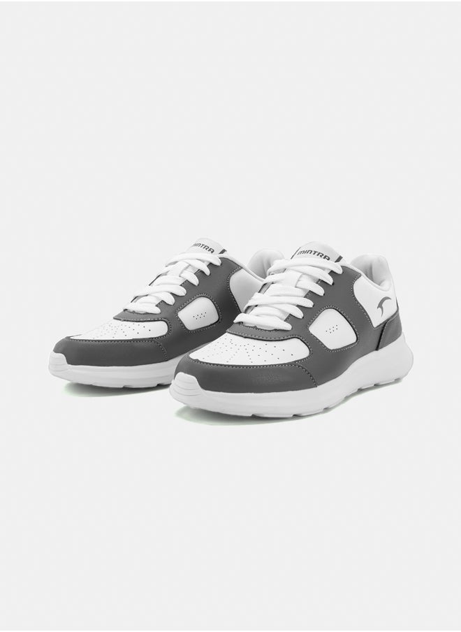 Mintra Fashionable Polar Sneakers  - Image 1
