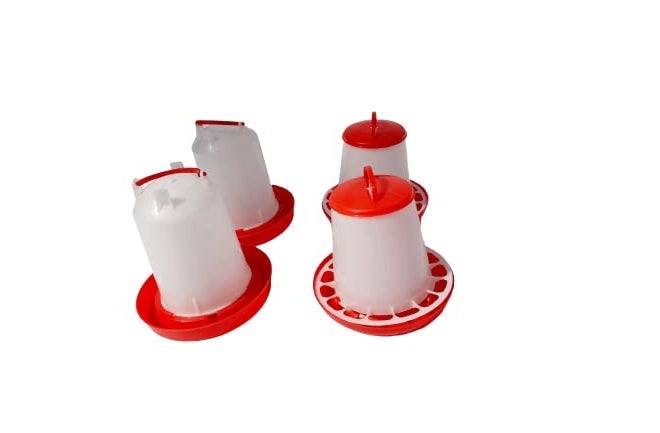 TMW مغذيات ومشروبات للدجاج، السمان وجميع الطيور الأخرى - مغذي 1.5 كجم = 2 قطعة ومشروب 1.5 لتر = 2 قطعة = 4 قطع - Image 2