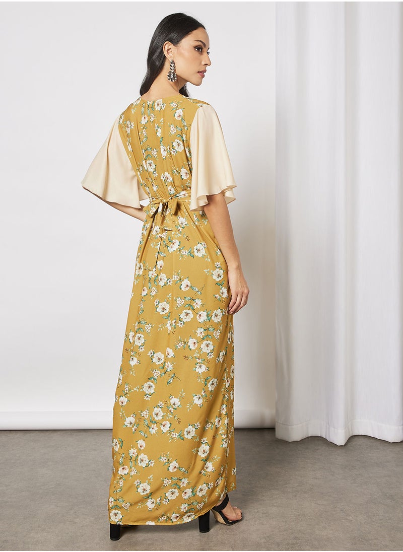 Hayat - Jalabiya With Light Floral Embroidery In Short Sleeves With Belt - Image 1