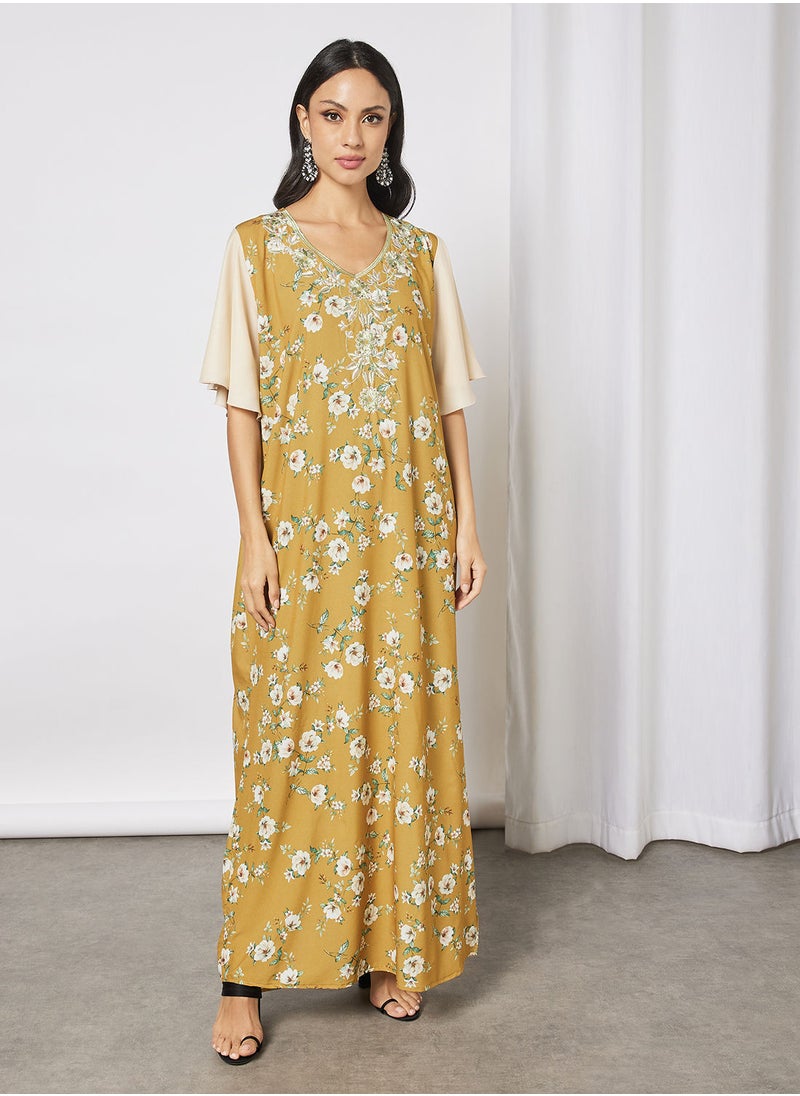 Hayat - Jalabiya With Light Floral Embroidery In Short Sleeves With Belt - Image 1
