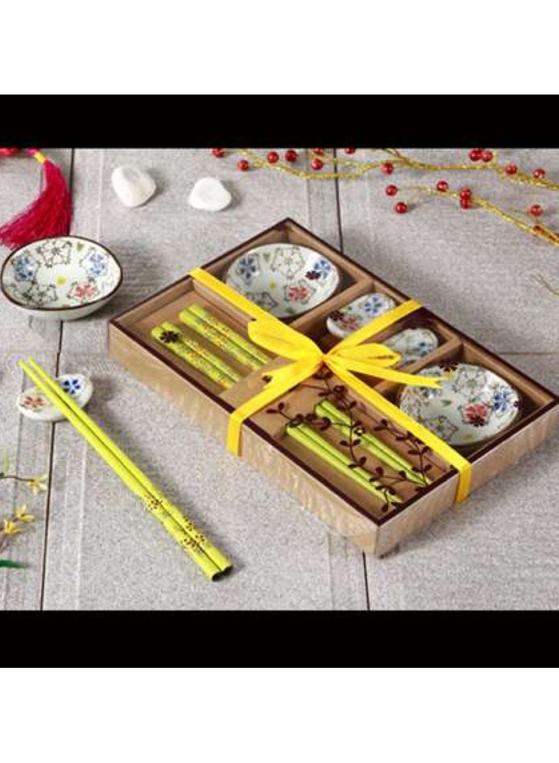 A set of chopsticks made of natural bamboo, 6 pieces, yellow color 