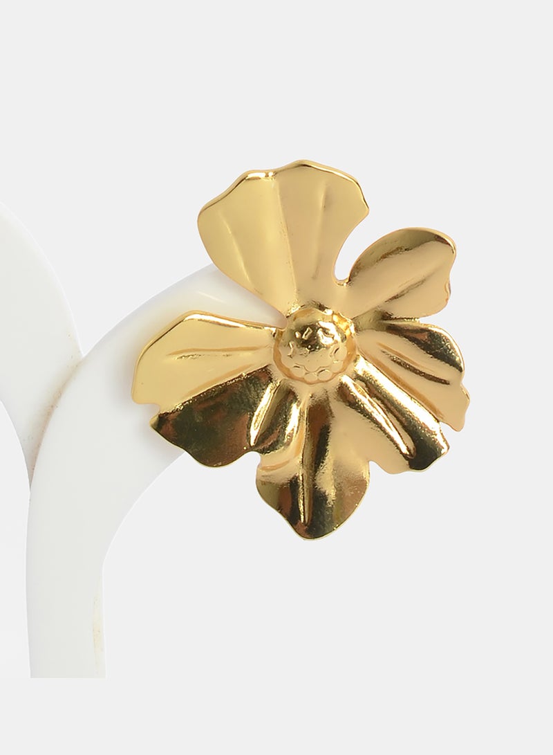 Akher el Ankoud Large Rose-Shaped Screw-In Earrings With Raised Patterns And Irregular Edges - Image 2