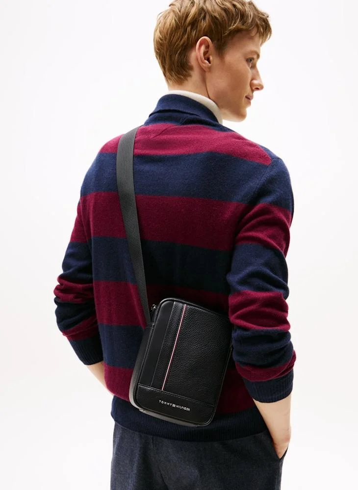 TOMMY HILFIGER CENTRAL Crossbody