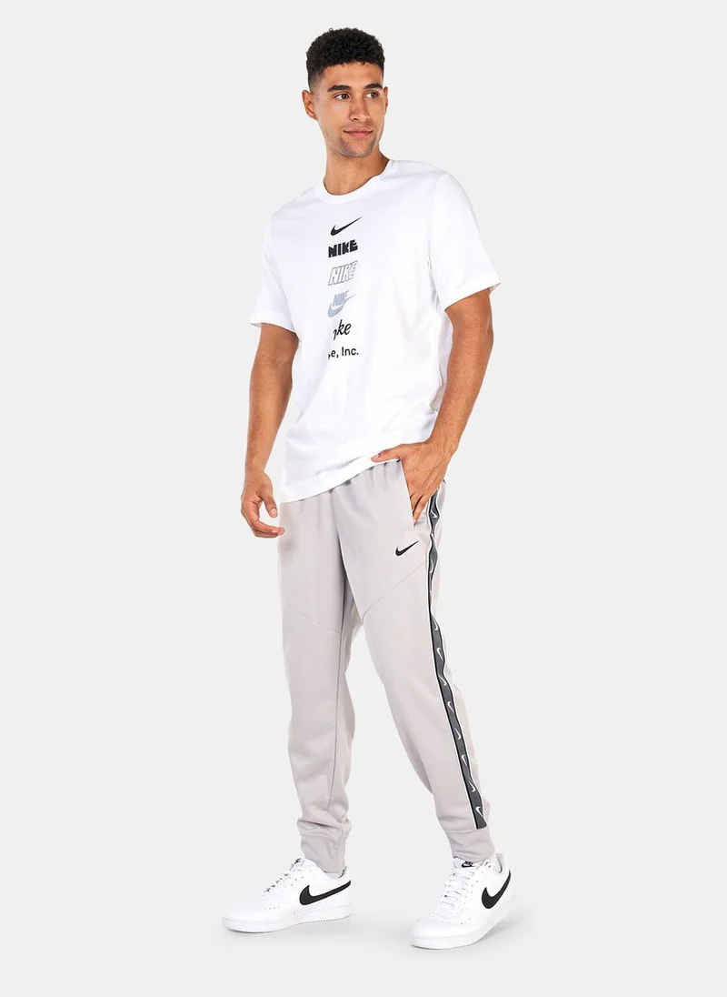 Nike Men's Sportswear Repeat Joggers