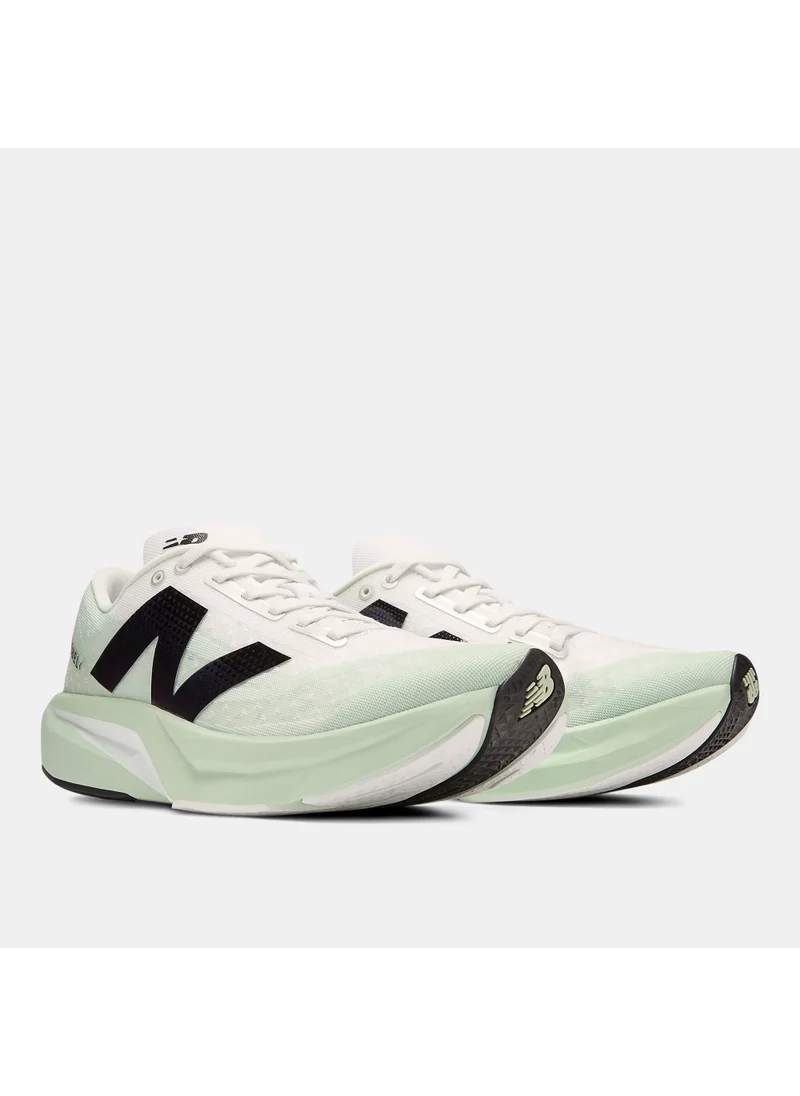 نيو بالانس Men's FuelCell Rebel v4 Running Shoes
