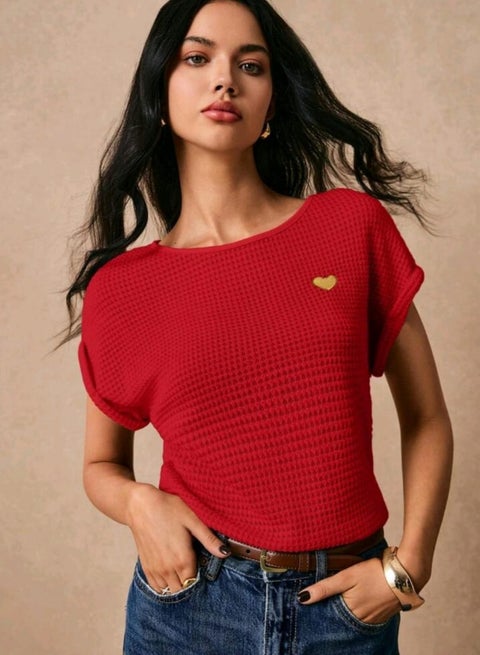 تي شيرت نسائي بأكمام خفاش مطرز على شكل قلب من SHEIN مصنوع من قماش الوافل المحبوك