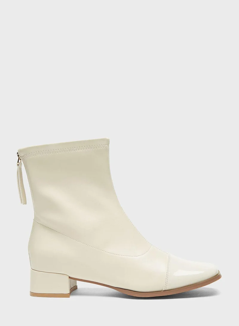 شو اكسبرس Essential Ankle Boots