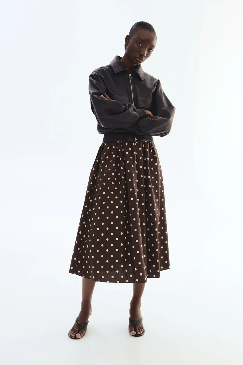 اتش اند ام فستان من قطن بوبلين بكشكشة مطاطية