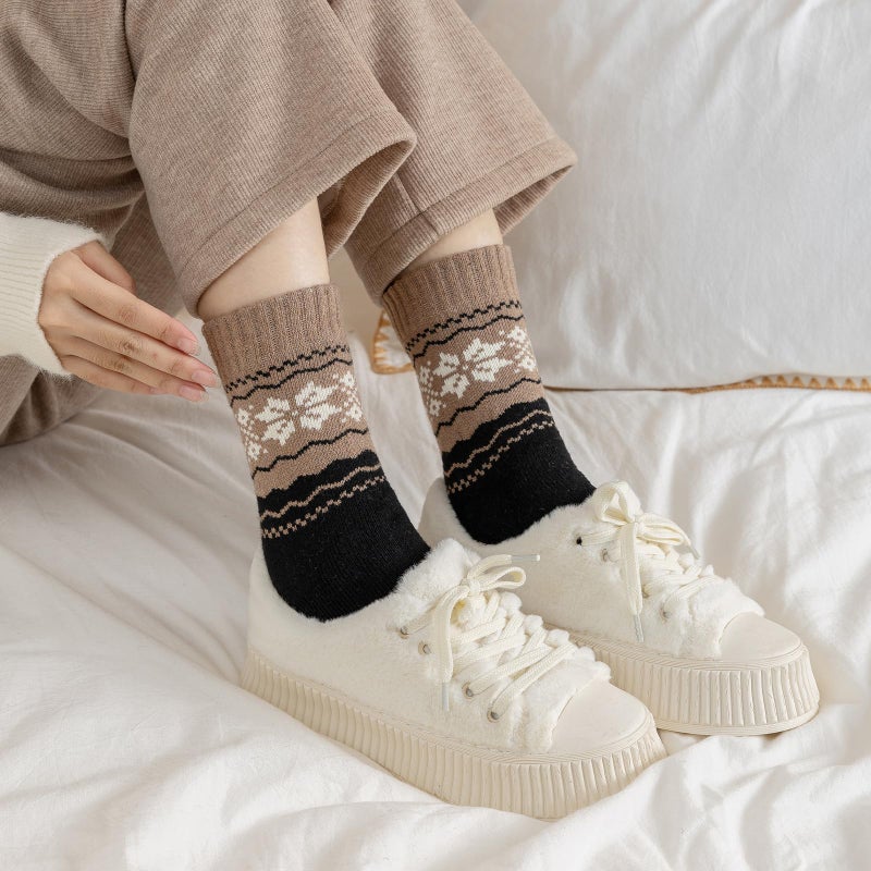 Pleneal Wool Socks for Women - 5 Pairs Womens Winter Wool Socks, Warm Winter Sock for Women Men Vintage Crew Sock Casual - Image 2