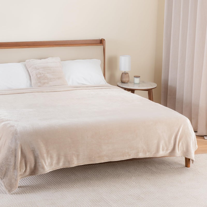 Berkshire Blanket Classic VelvetLoftÂ® Solid Bed Blanket, Twin Size Bed Blanket, Lightweight Soft Fuzzy Plush Blanket for Bed and Couch, Grain, 60x92 Inches - Image 4