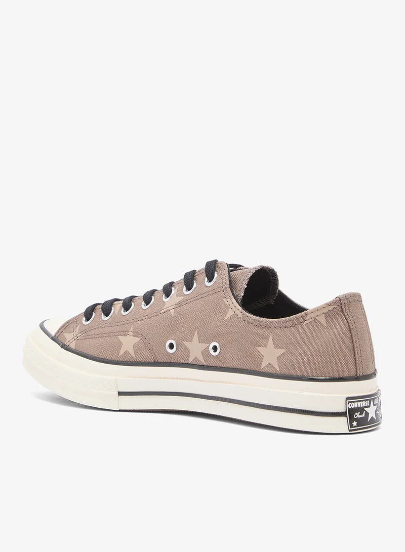 كونفرس حذاء تشاك 70