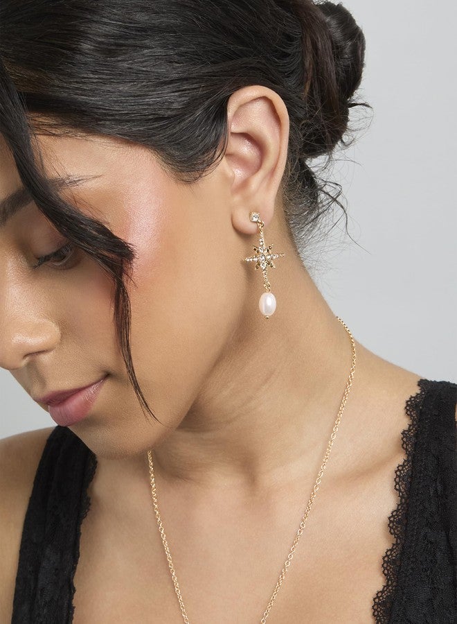 بي سي بي جينيريشن أقراط BCBG Generation Celestial غير المتطابقة للنساء - أقراط ذهبية اللون على شكل هلال ونجمة متدلية مع لمسات من الكريستال واللؤلؤ الصناعي - مجوهرات عصرية - Image 3