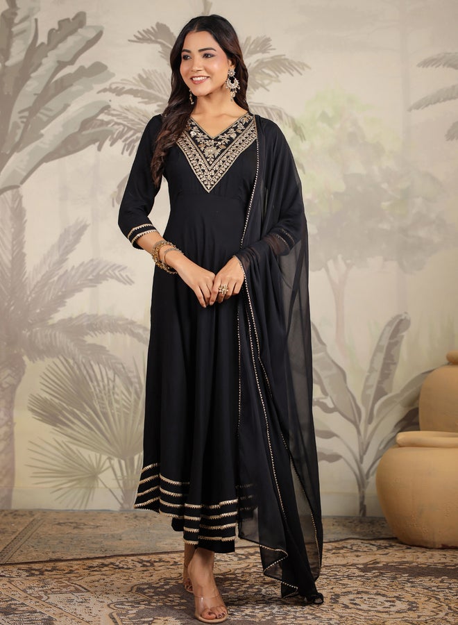 Janasya Embroidered Anarkali Kurta with Dupatta Set - Image 3