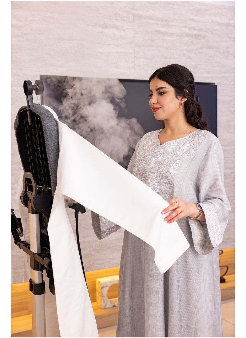 Platinum - Platinum GS-9000B Garment Steamer High-Performance Turbo Steam, 2450 Watts, 2.9 L, Black - Image 1