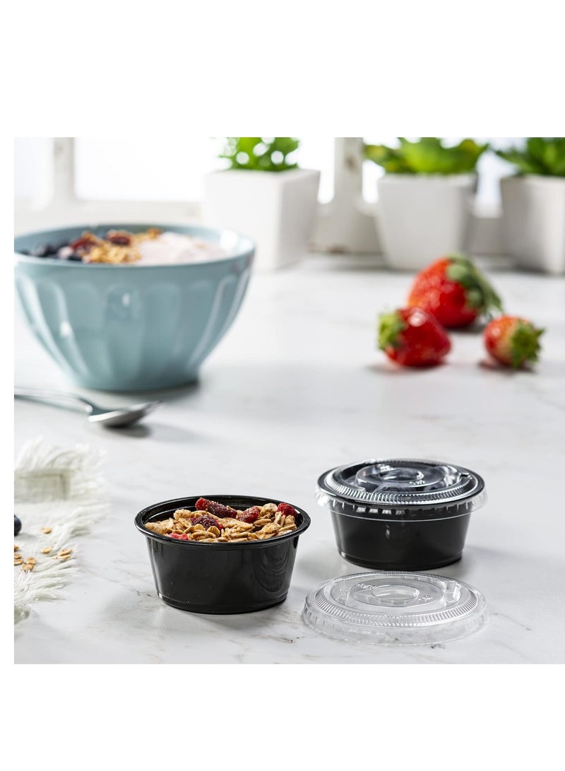 مجموعة علب صوص اسود بغطاء شفاف مكون من 50 قطعة للاستخدام مرة واحدة - Image 4