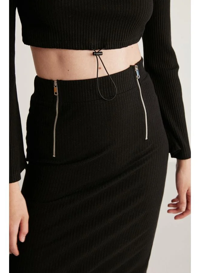 Ethiquet LAUREN Women's Slim Fit Zip Detailed Midi Black Skirt.