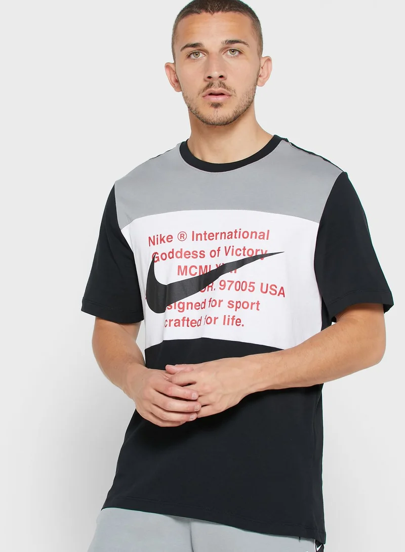 Nike NSW Swoosh T-Shirt