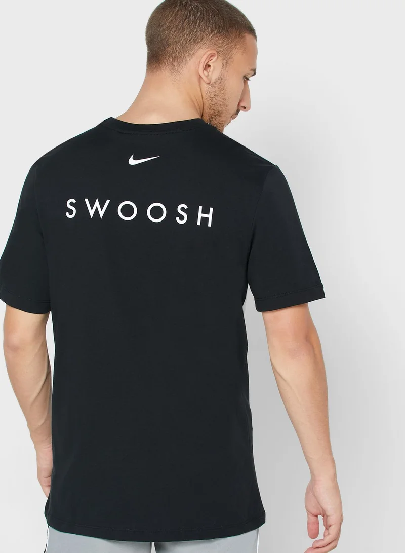 Nike NSW Swoosh T-Shirt